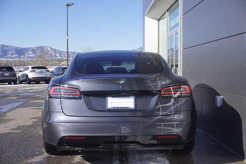 2022 Tesla Model S Base