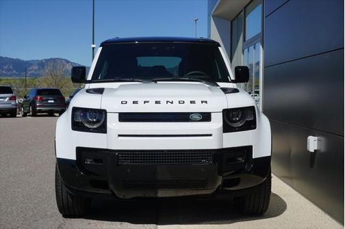 2025 Land Rover Defender 110 P400 X-Dynamic SE