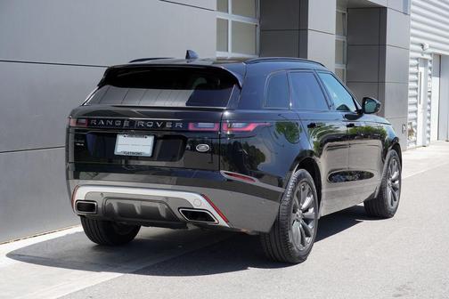 Santorini Black 2018 Land Rover Range Rover Velar P380 SE R-Dynamic