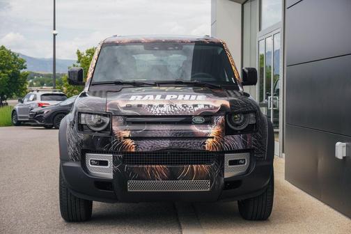 2025 Land Rover Defender 110 P400 S