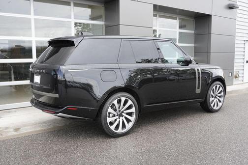Black 2026 Land Rover Range Rover P400 SE