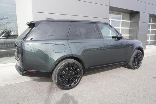 2026 Land Rover Range Rover P400 SE