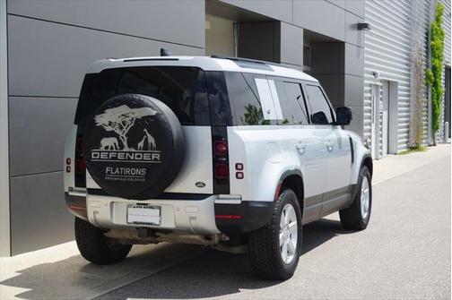 2020 Land Rover Defender 110 SE