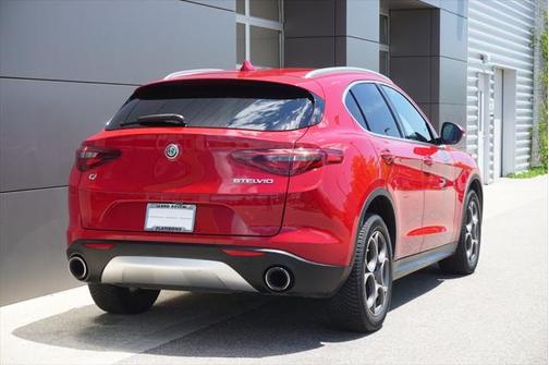 2019 Alfa Romeo Stelvio Base
