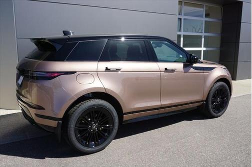 2026 Land Rover Range Rover Evoque Dynamic SE