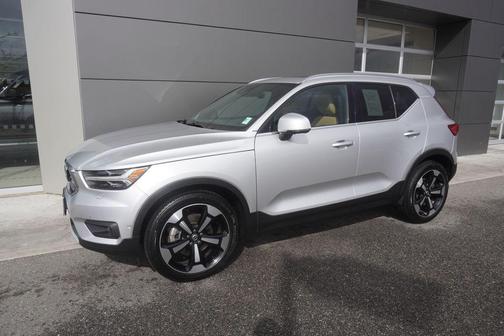 2019 Volvo XC40 T5 Inscription