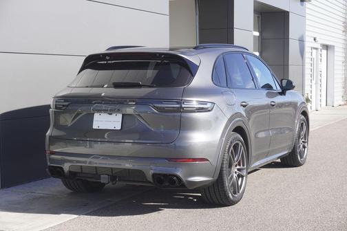2021 Porsche Cayenne GTS