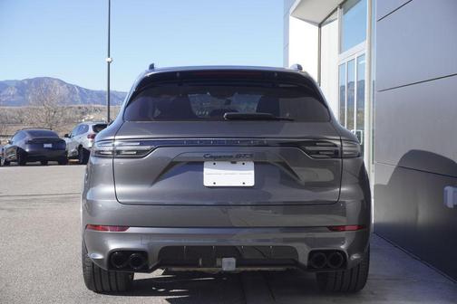 2021 Porsche Cayenne GTS