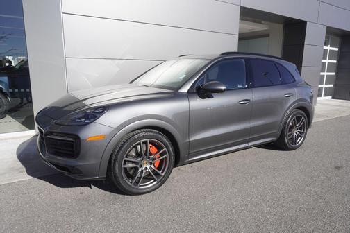 2021 Porsche Cayenne GTS