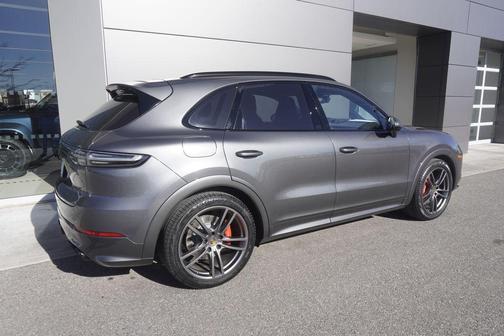 2021 Porsche Cayenne GTS