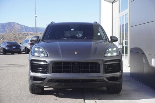 2021 Porsche Cayenne GTS