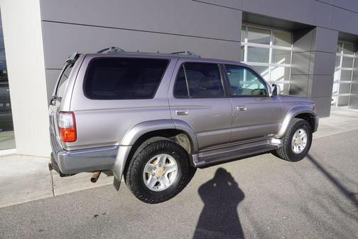 2002 Toyota 4Runner SR5