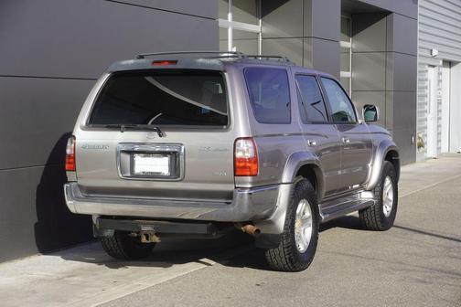 2002 Toyota 4Runner SR5