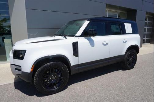 2025 Land Rover Defender 110 P300