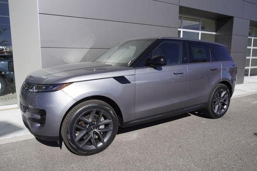 2025 Land Rover Range Rover Sport SE