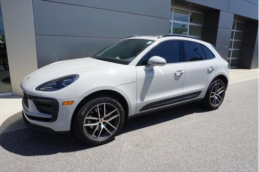 2024 Porsche Macan Base