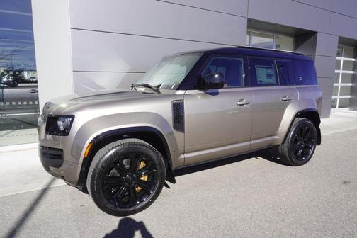 2026 Land Rover Defender P635 OCTA