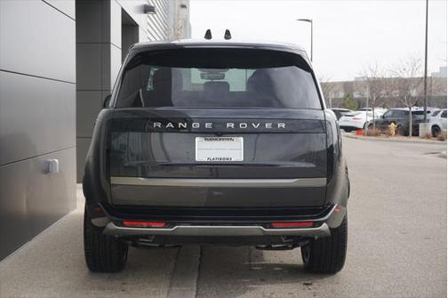 2025 Land Rover Range Rover P400 SE