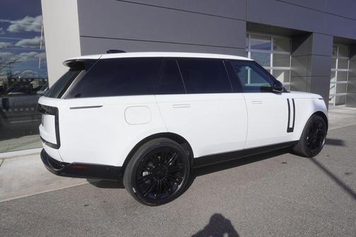 2026 Land Rover Range Rover P400 SE 7 Seat