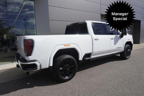 2024 GMC Sierra 2500 AT4
