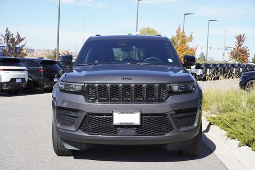 Baltic Gray Metallic Clearcoat 2024 Jeep Grand Cherokee Altitude