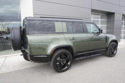 2026 Land Rover Defender P400 X-Dynamic SE