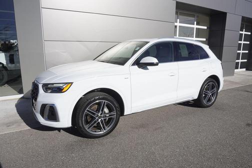 2023 Audi Q5 e 55 S line Premium Plus