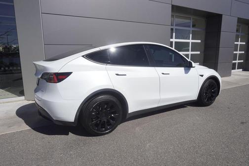 2021 Tesla Model Y Long Range Dual Motor All-Wheel Drive