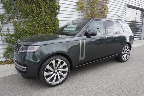 2025 Land Rover Range Rover P400 SE 7 Seat