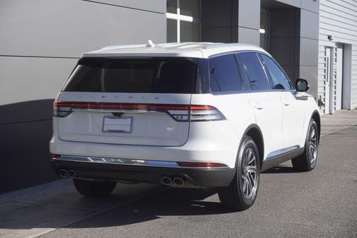 2020 Lincoln Aviator Standard AWD