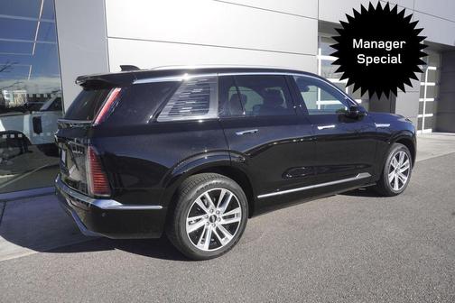 2026 Cadillac VISTIQ Luxury