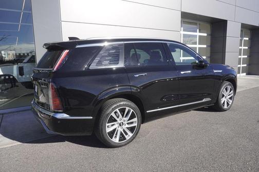 2026 Cadillac VISTIQ Luxury