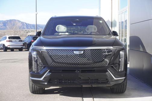 2026 Cadillac VISTIQ Luxury