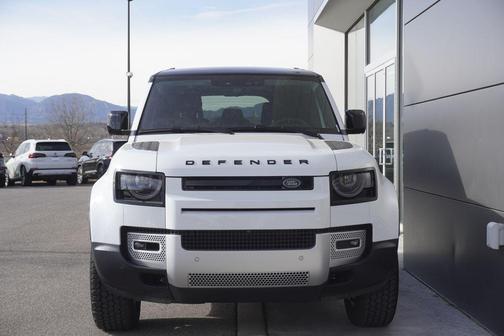 2025 Land Rover Defender 110 P300