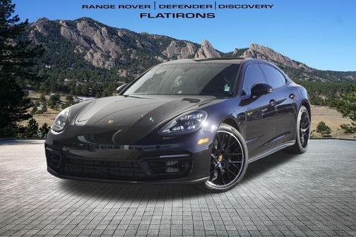 2022 Porsche Panamera 4