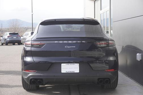 2022 Porsche Cayenne Cayenne