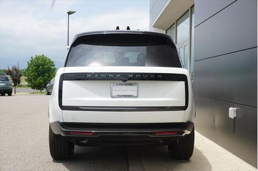 2025 Land Rover Range Rover P400 SE 7 Seat