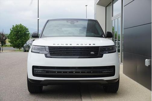 2025 Land Rover Range Rover P400 SE 7 Seat