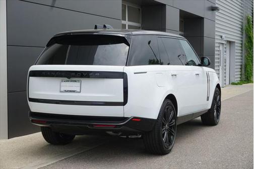 2025 Land Rover Range Rover P400 SE 7 Seat
