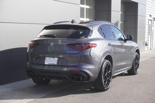 2023 Alfa Romeo Stelvio Quadrifoglio