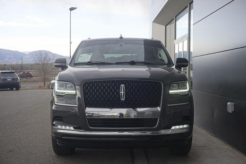 2022 Lincoln Navigator Black Label