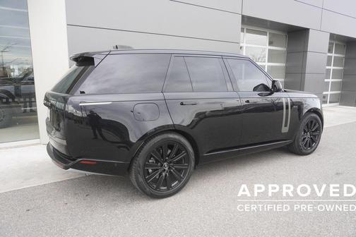 Black 2023 Land Rover Range Rover P530 SE