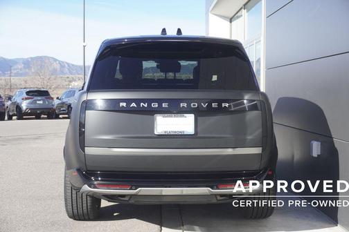 2023 Land Rover Range Rover P530 SE
