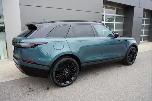 2026 Land Rover Range Rover Velar P250 SE R-Dynamic