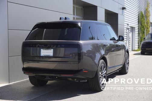 2025 Land Rover Range Rover P400 SE 7 Seat