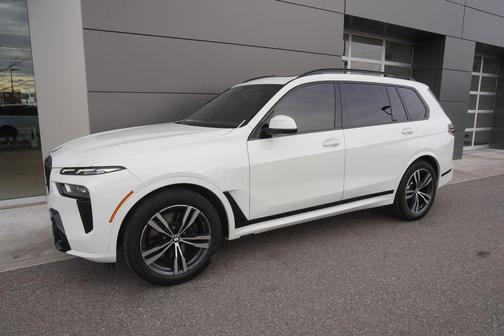 2024 BMW X7 xDrive40i