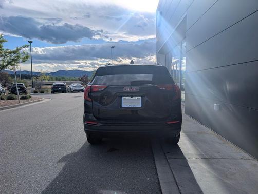 Ebony Twilight Metallic 2021 GMC Terrain SLT