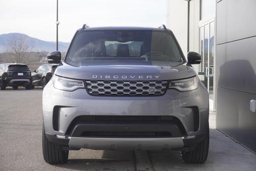 2025 Land Rover Discovery P300 S