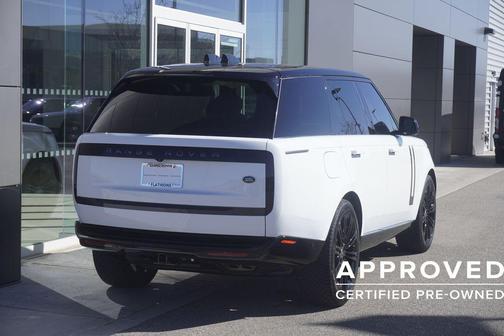 2023 Land Rover Range Rover P530 SE