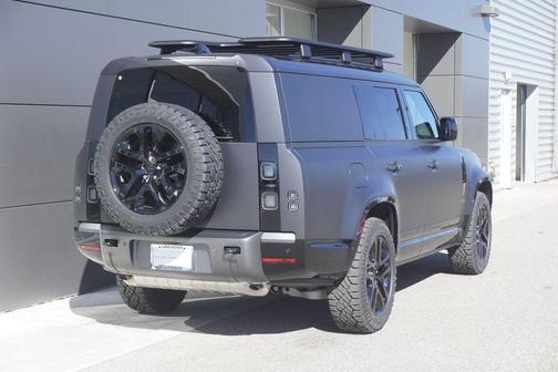 Carpathian Grey Premium Metallic 2026 Land Rover Defender P400 Outbound